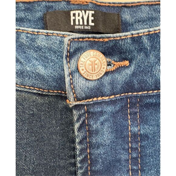 FRYE - NWT - L Sz 12 High Waist Straight-Leg Cropped Jeans in Amari Wash. - Picture 6 of 14